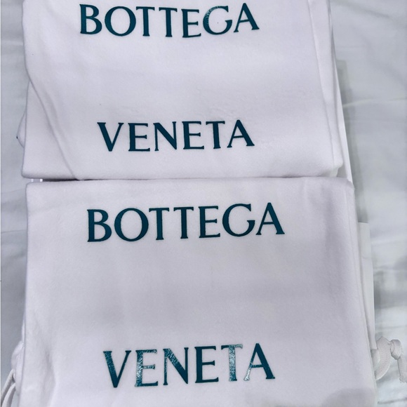 Stylish White Bottega Shoes - Picture 5 of 6